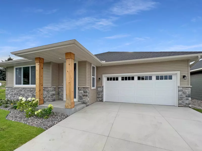 1237 Willowbrook CIR, Delano, MN 55328