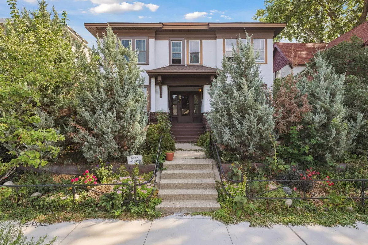 Minneapolis, MN 55408,3511 Grand AVE S #2