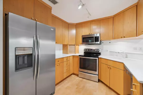 Oak Park Heights, MN 55082,6375 Saint Croix TRL N #150