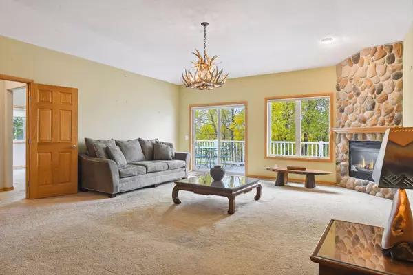 Medina, MN 55340,3508 Pinto DR