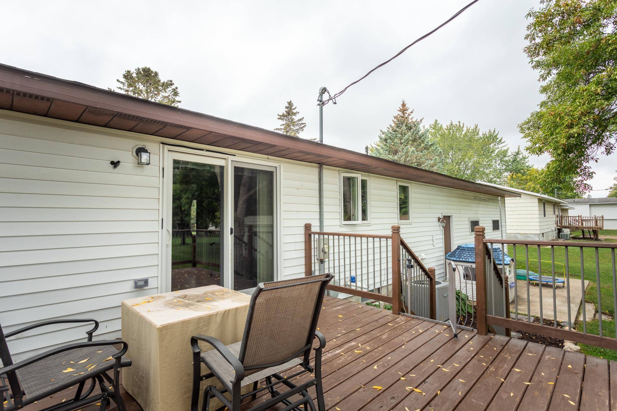 Osakis, MN 56360,502 W Pike ST