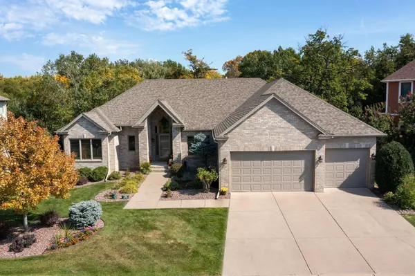 9810 Troy LN N, Maple Grove, MN 55311