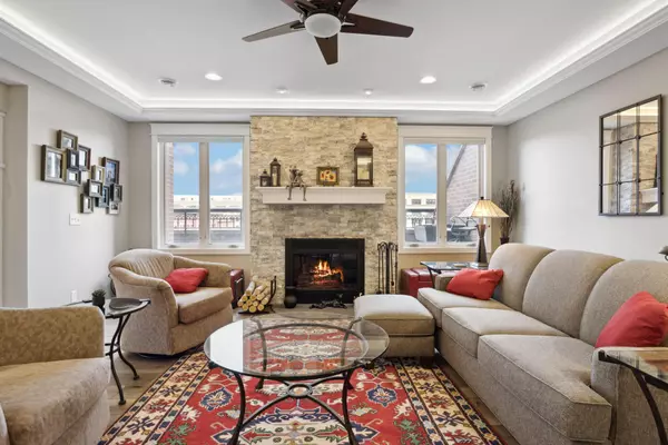 Saint Paul, MN 55101,198 6th ST E #704