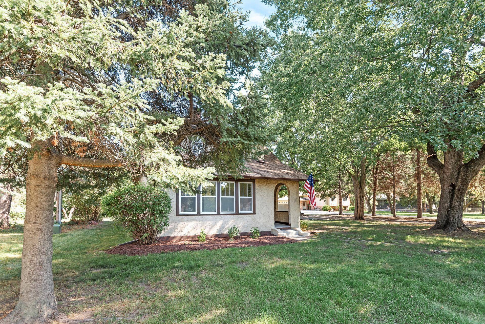 Brooklyn Park, MN 55444,8000 W River RD
