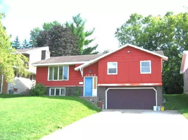 Columbia Heights, MN 55421,1042 43 1/2 AVE NE