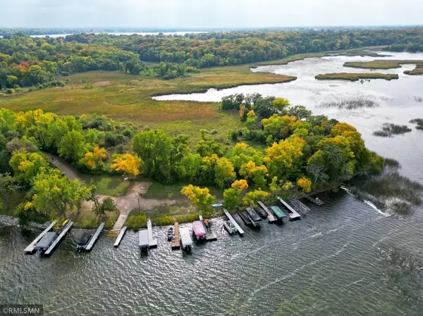 Annandale, MN 55302,9048 Klever AVE NW