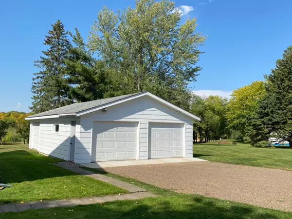 Princeton, MN 55371,7515 70th AVE