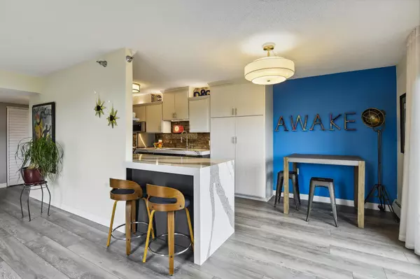 Richfield, MN 55423,6615 Lake Shore DR S #817