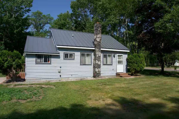 Ogilvie, MN 56358,202 E Rutherford ST