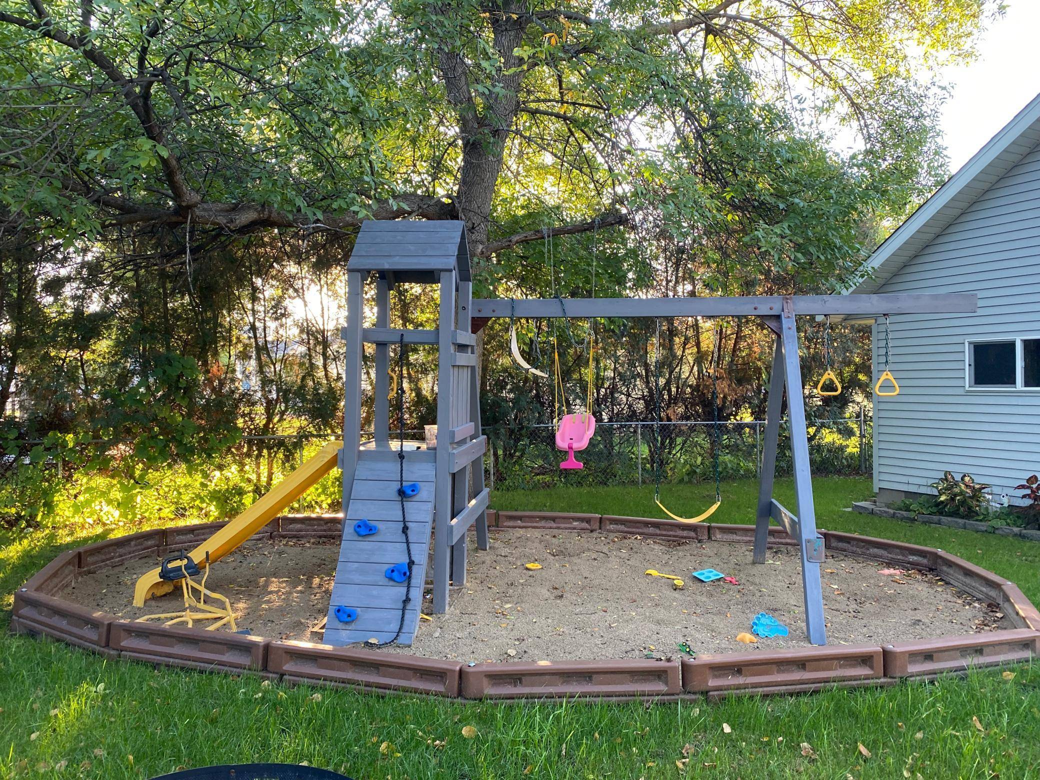 Benson, MN 56215,1415 Minnesota AVE