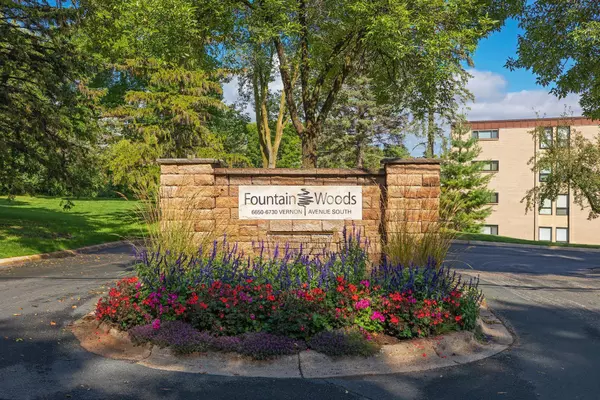 6710 Vernon AVE S #419, Edina, MN 55436