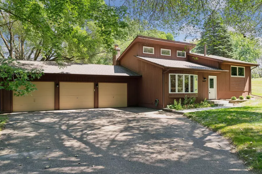 6441 Evergreen CT, Eden Prairie, MN 55346