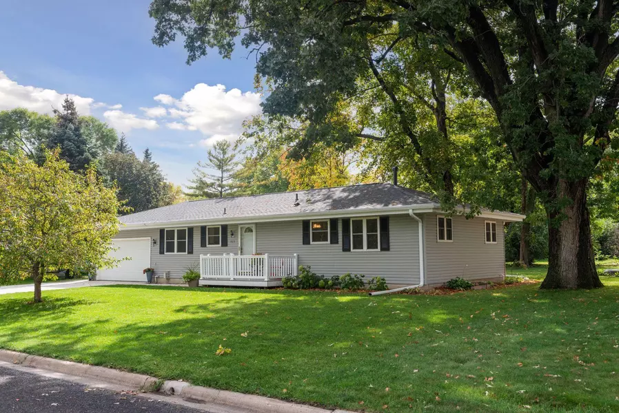 413 Lehigh AVE, North Mankato, MN 56003