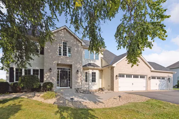 Chanhassen, MN 55317,8305 Stone Creek DR