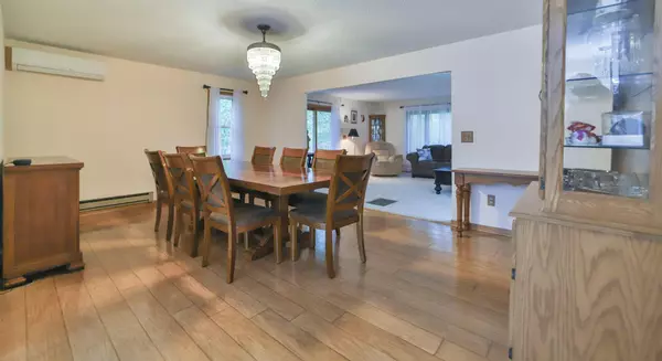 Nisswa, MN 56468,4649 Forest Hills CIR
