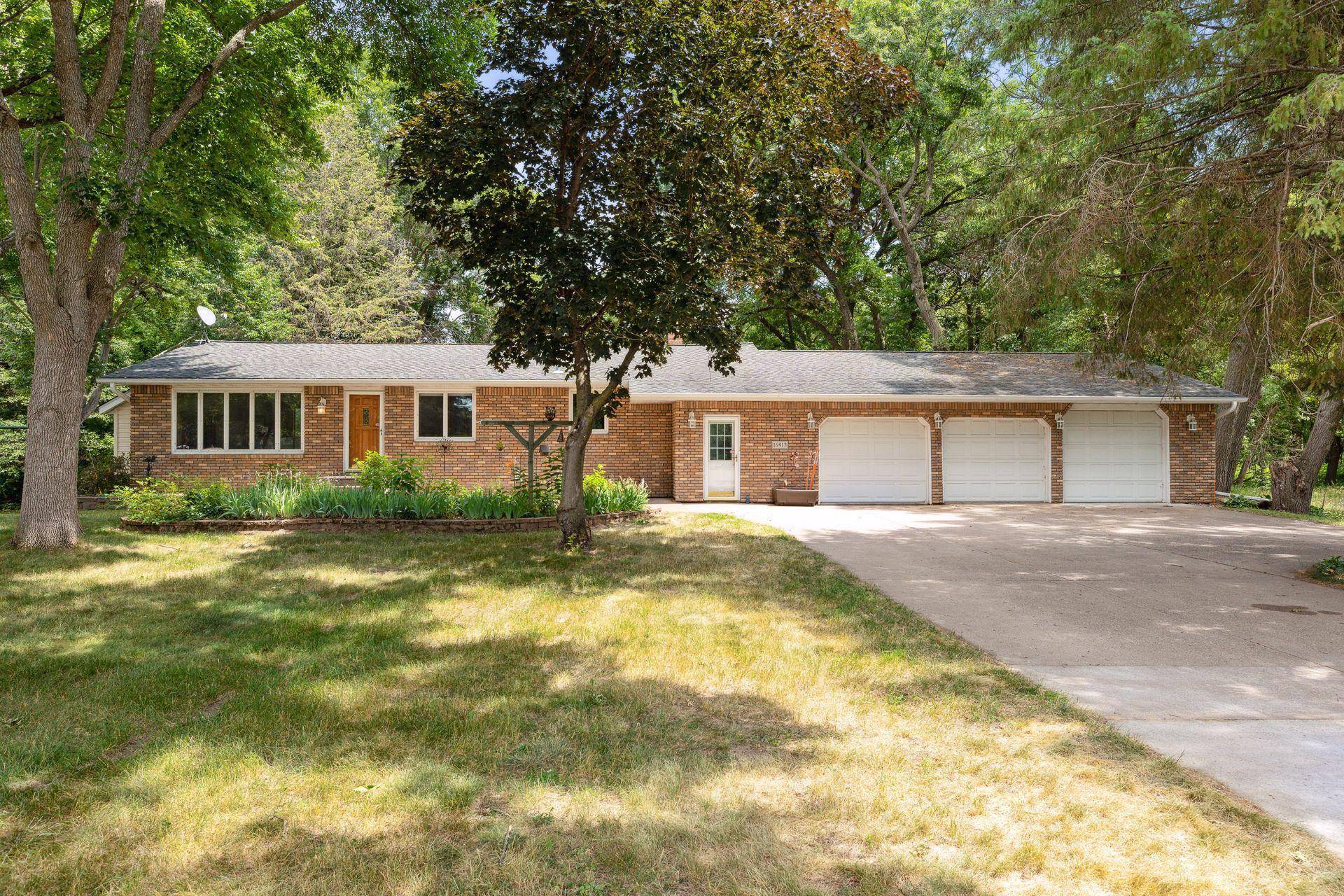 16913 Kettle River BLVD NE, Columbus, MN 55025
