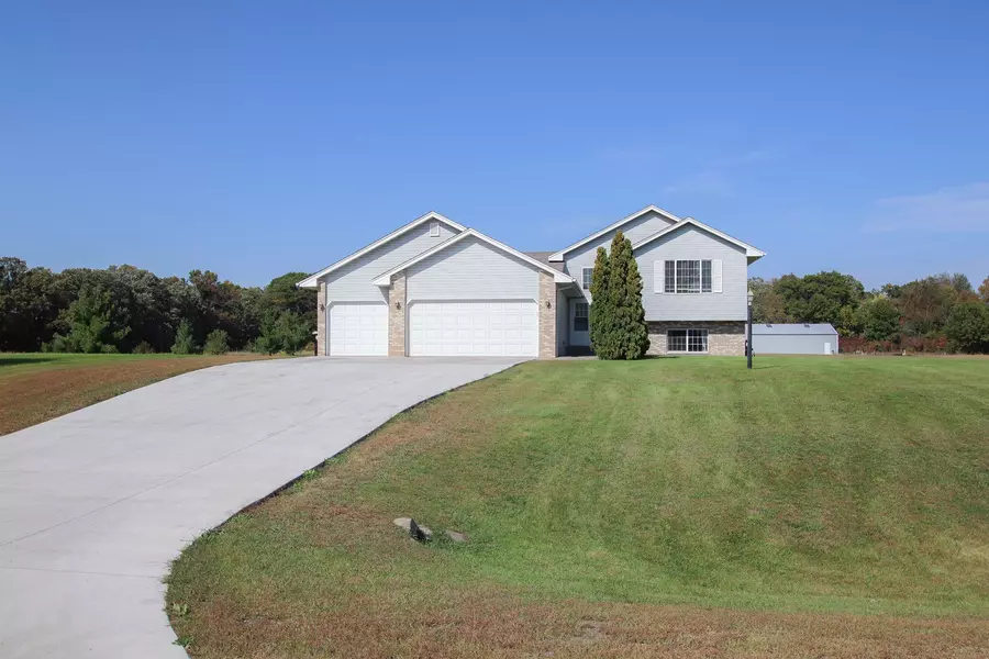 14654 285th AVE NW, Blue Hill Twp, MN 55398