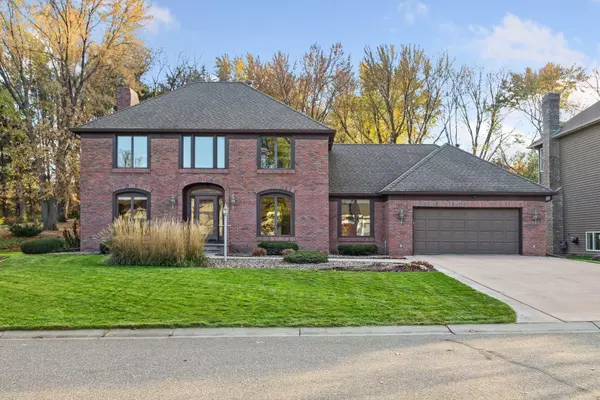 1830 Interlachen Alcove, Woodbury, MN 55125