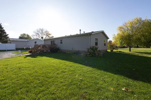 Hoffman, MN 56339,306 Iowa AVE