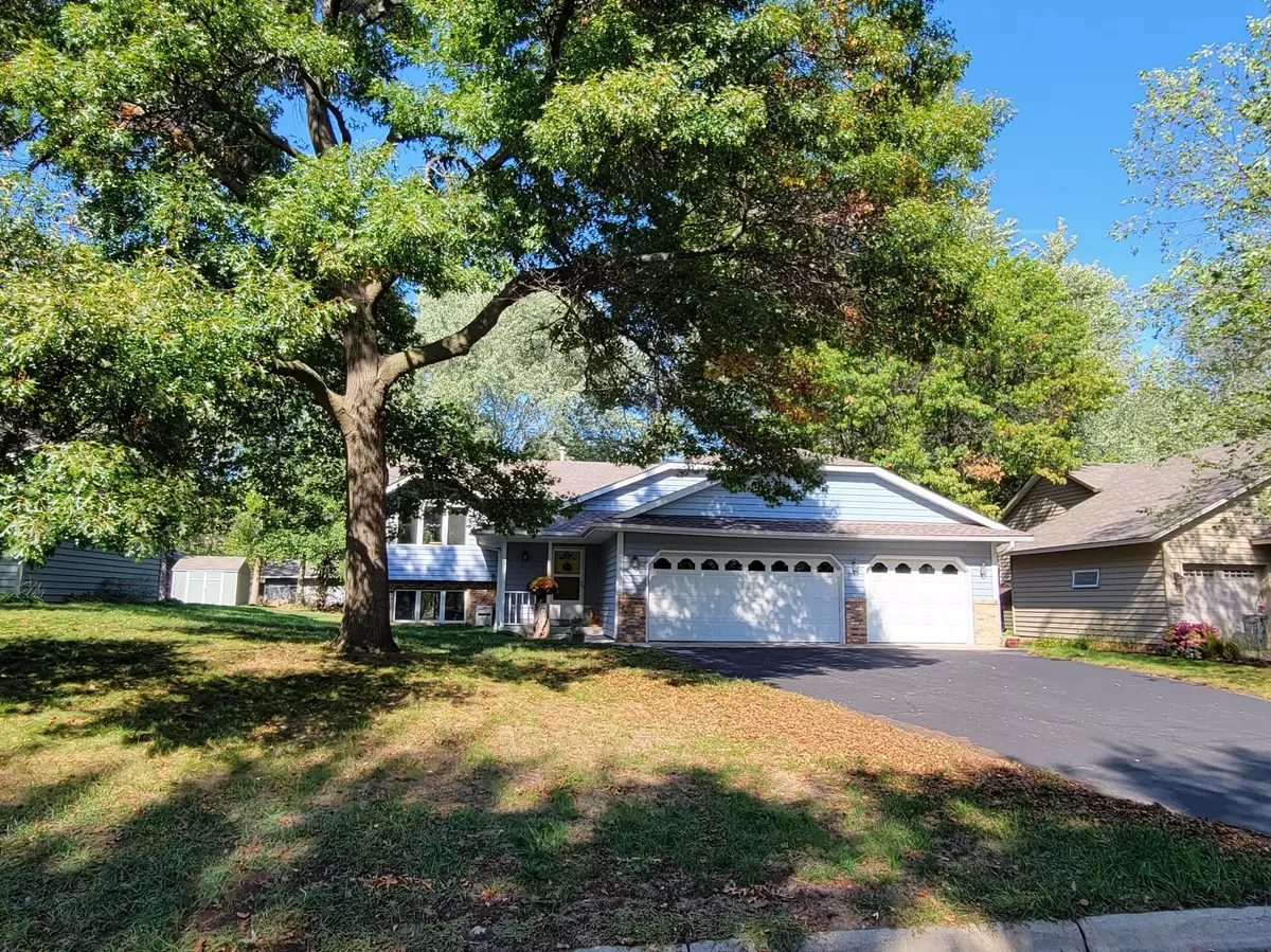 Sauk Rapids, MN 56379,233 Pleasant Ridge DR