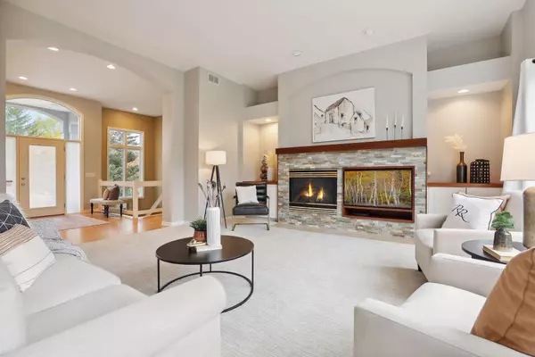 Mendota Heights, MN 55118,613 Sutcliff CIR