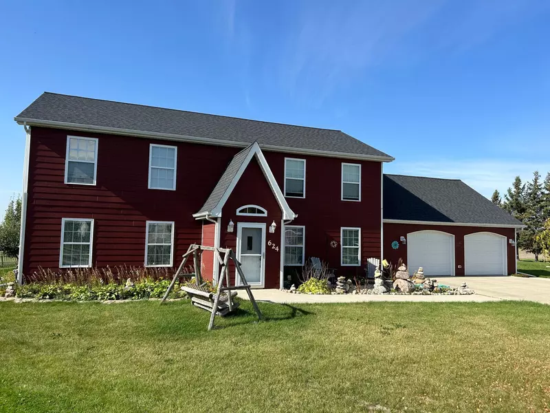 624 Carl CT, Roseau, MN 56751