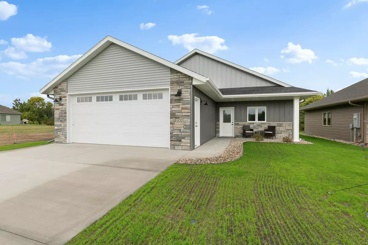 Avon, MN 56310,102 Serenity CT