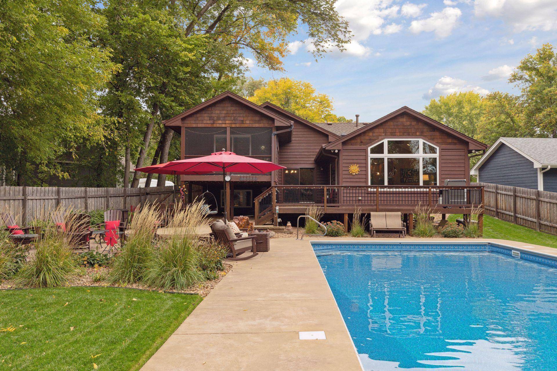Eden Prairie, MN 55346,7611 Paulsen DR