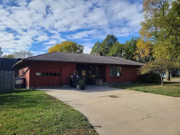 441 Washington ST, Walnut Grove, MN 56180