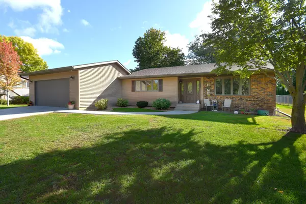 1220 4th ST NW, Waseca, MN 56093