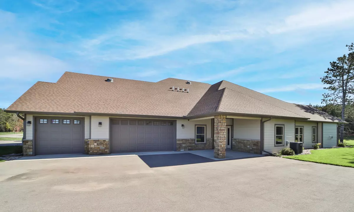 Menahga, MN 56464,12221 Blueberry LOOP