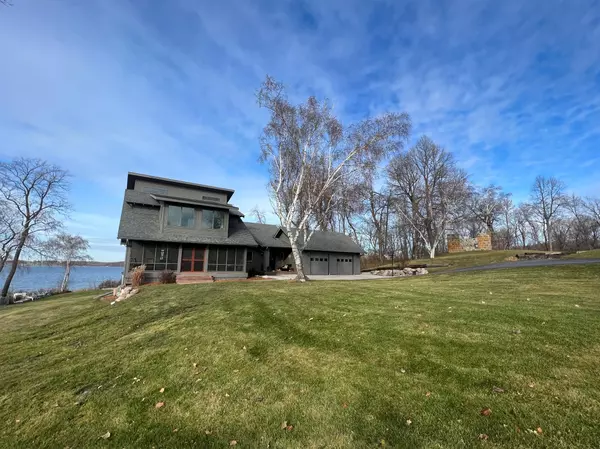 Fergus Falls, MN 56537,21802 Forest Lodge RD