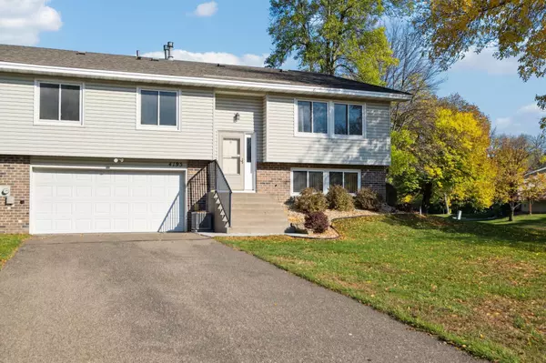 4195 Bridgewood TER, Vadnais Heights, MN 55127