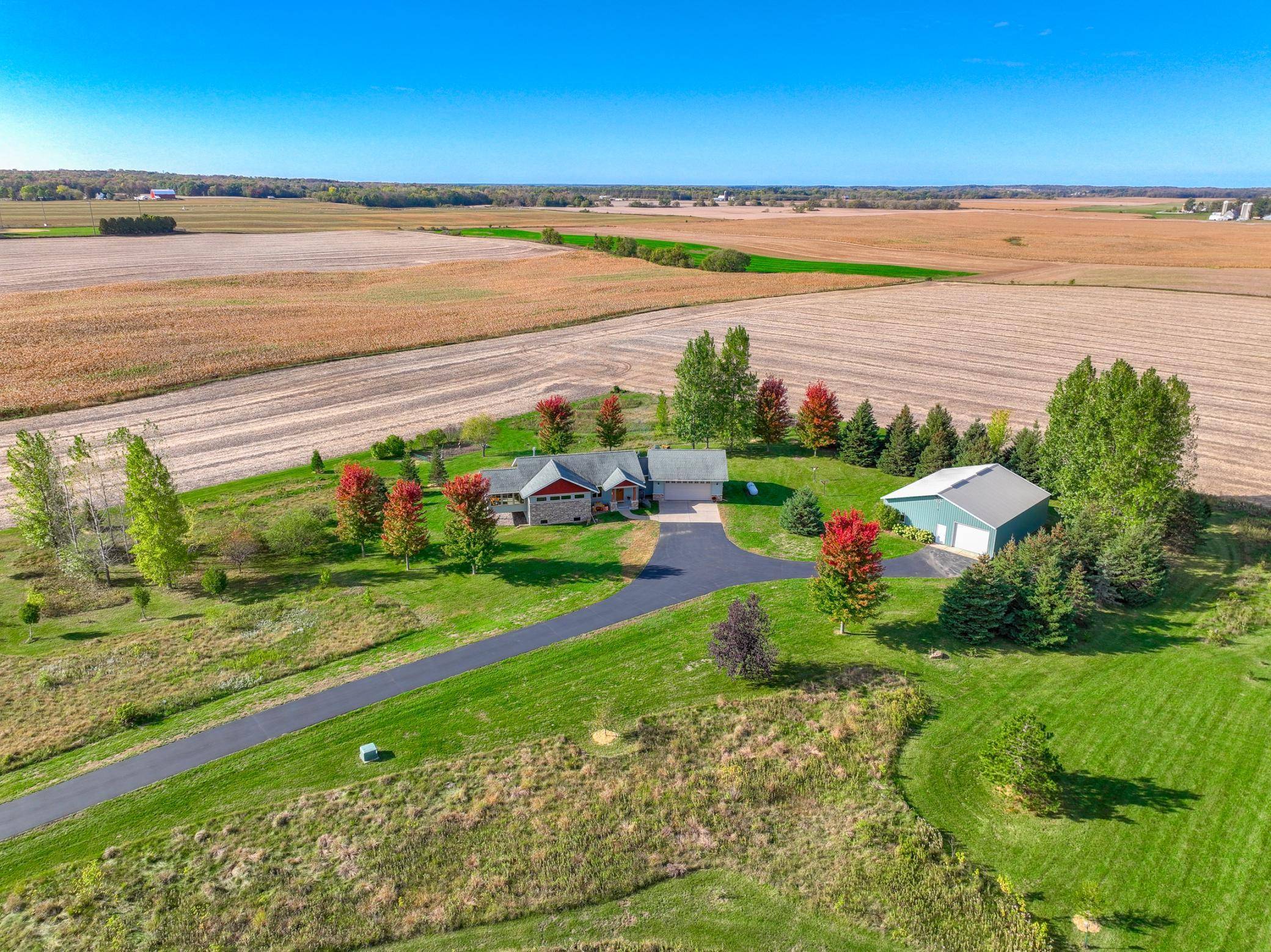 485 230th ST, East Farmington, WI 54020