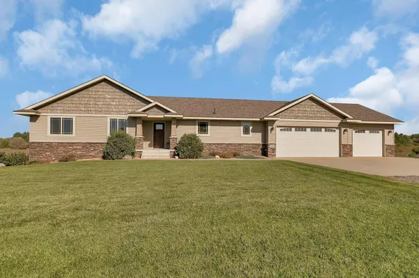 20880 Black Cherry DR, Richmond, MN 56368