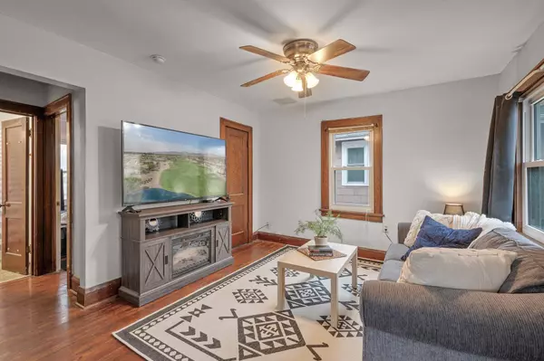 1132 Pleasant AVE, Saint Paul, MN 55102