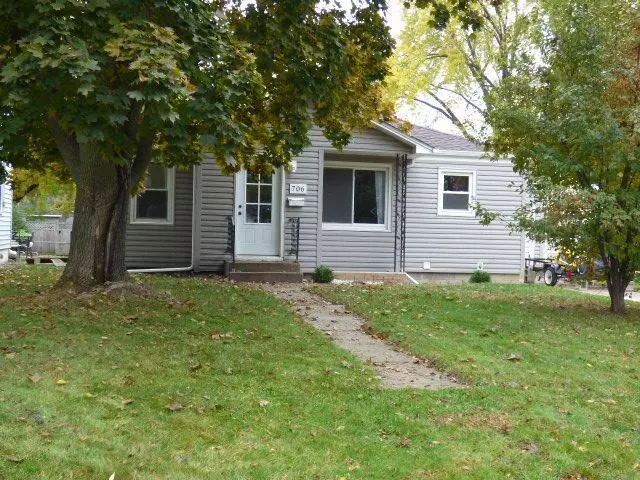 706 E 3rd ST, Litchfield, MN 55355