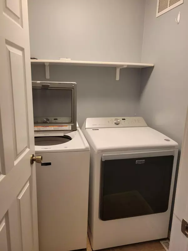 Bellechester, MN 55027,605 1st ST