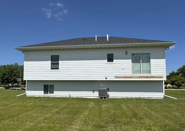 Warroad, MN 56763,516 Washington ST SE