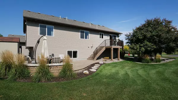 Lakeville, MN 55044,21395 Hytrail CIR