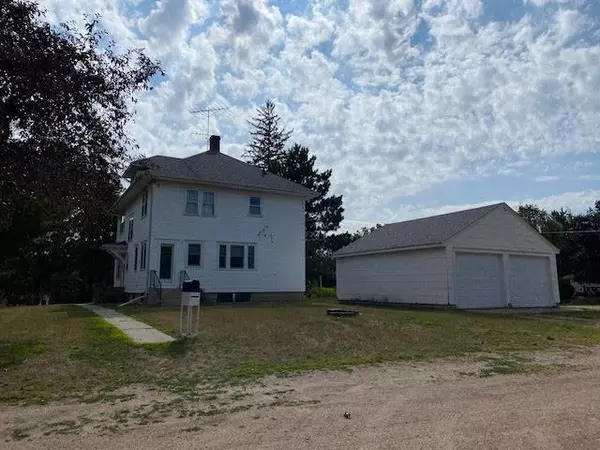 Henderson, MN 56044,213 S 6th ST