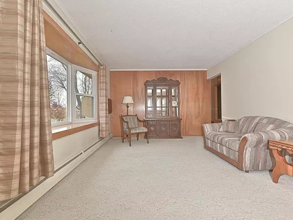 Grand Rapids, MN 55744,718 NE 6th AVE