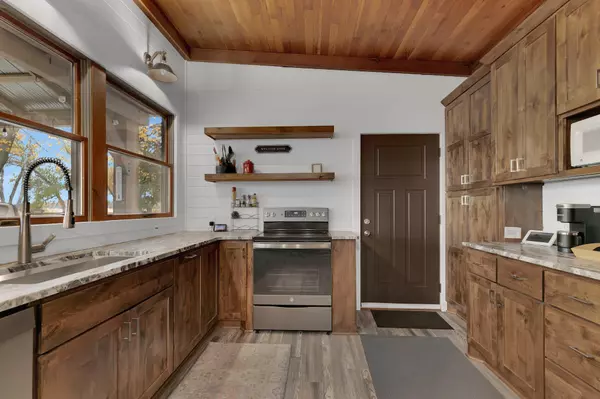 Avon, MN 56310,18353 County Road 154