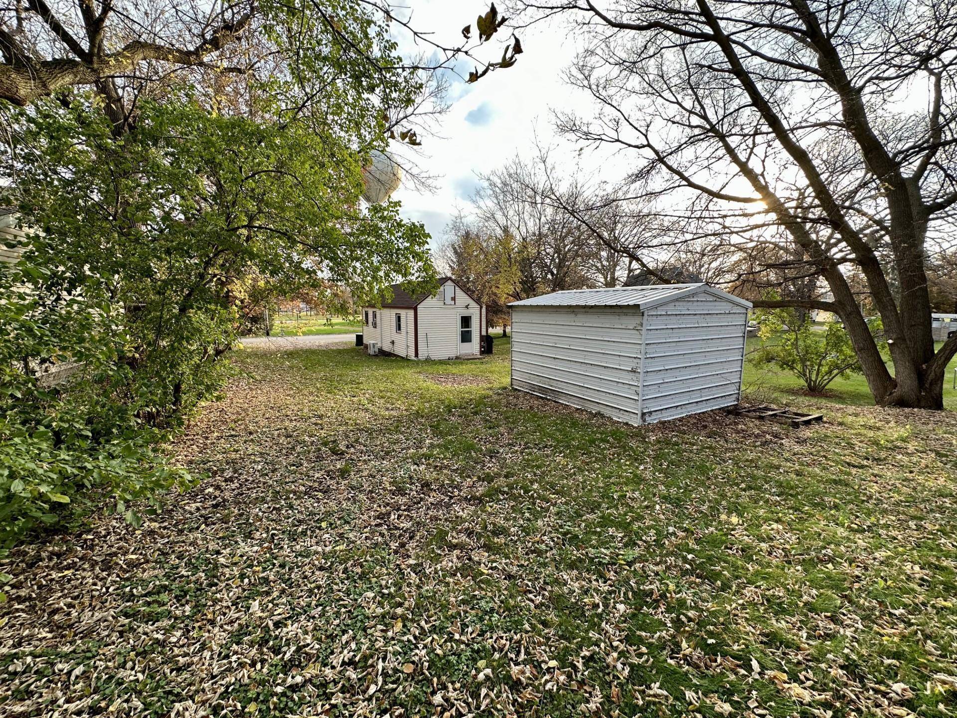 Osakis, MN 56360,405 E Main ST