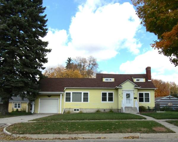 227 E Schlieman AVE,  Appleton,  MN 56208