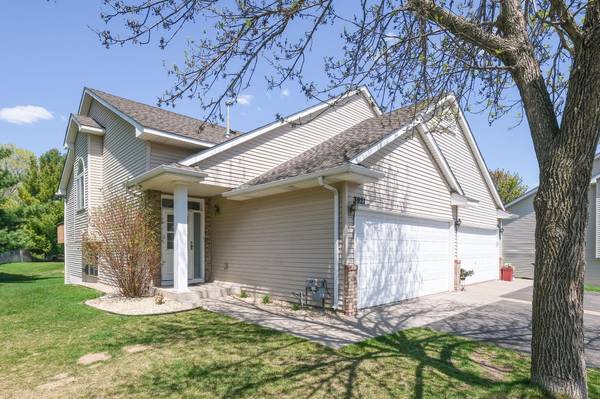 3921 124th CIR NW, Coon Rapids, MN 55433