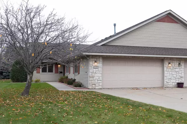 221 Tuttle DR, Hastings, MN 55033