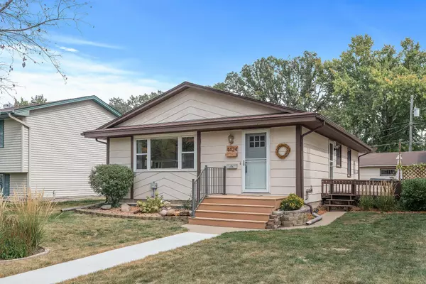 Robbinsdale, MN 55422,4424 Chowen AVE N