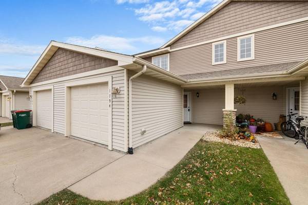 1794 Bennett ST,  River Falls,  WI 54022