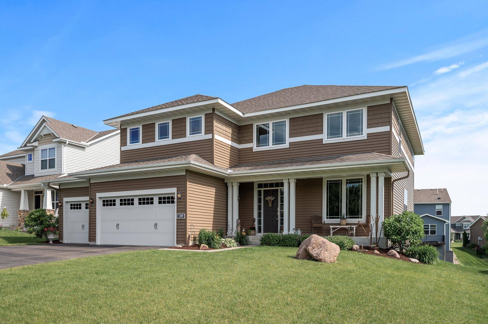 1209 Interlaken Pkwy N, Waconia, MN 55387